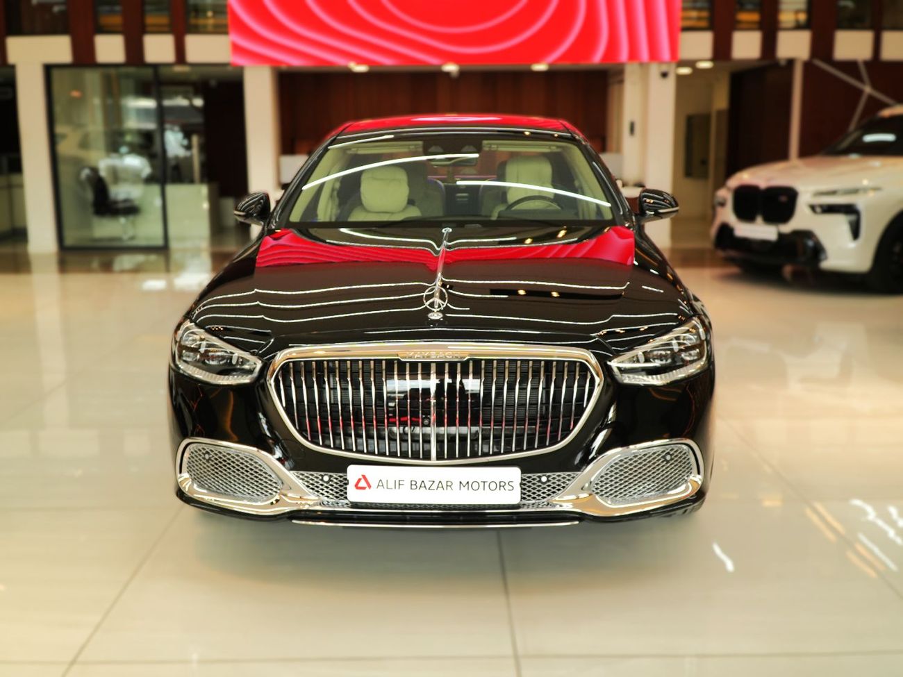 مرسيدس مايباخ S680 مايباخ