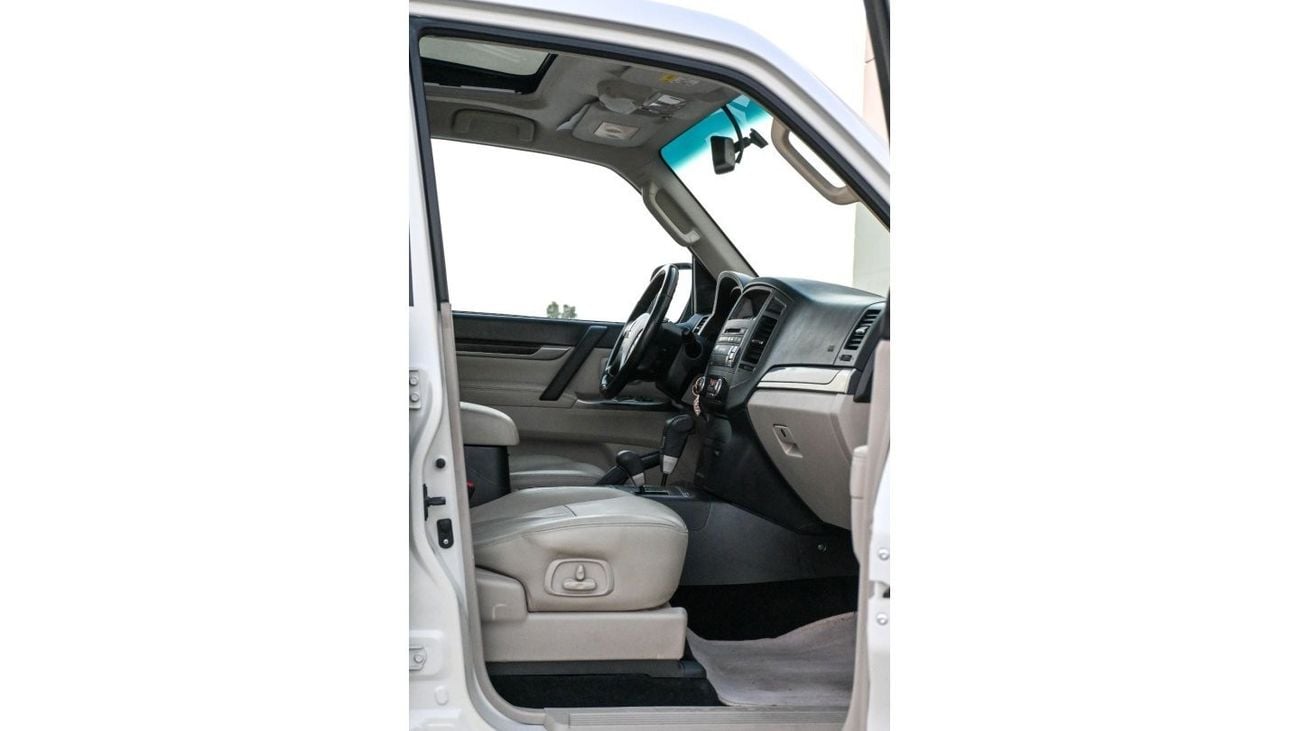 ميتسوبيشي باجيرو GLS اعلى ميتسوبيشي باجيرو 2013 خليجي بحالة ممتازة من الداخل والخارج