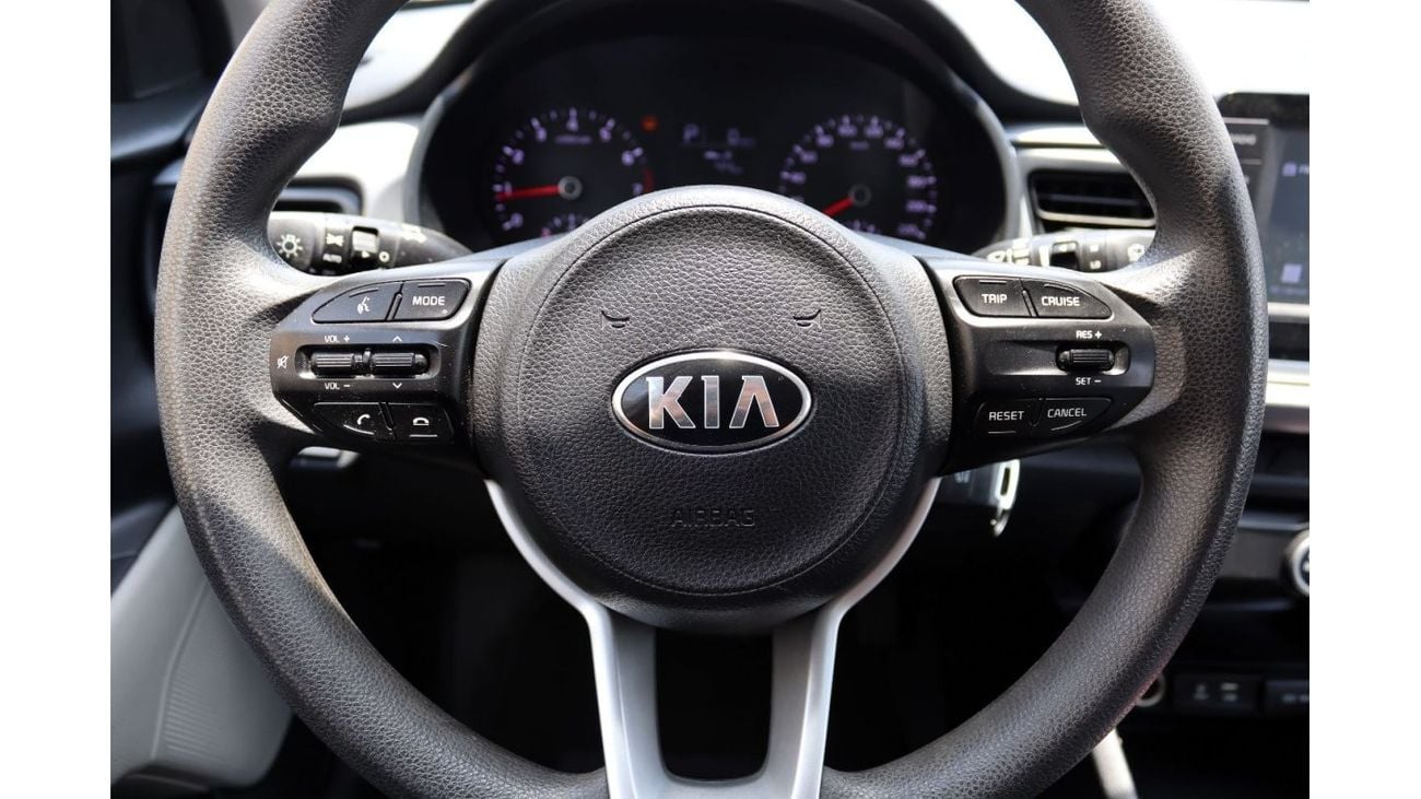 Kia Rio LX ACCIDENTS FREE - GCC - ORIGINAL PAINT - ENGINE 1400 CC - PERFECT CONDITION INSIDE OUT