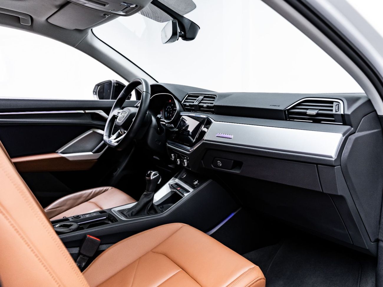 Audi Q3 35 TFSI S Line 1.4L 2024 Audi Q3 35TFSI, 2029 Audi Warranty + Service Contract, Low KMs, GCC