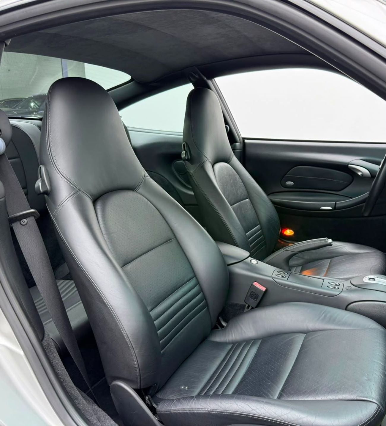 Porsche 911 2002 Porsche 911 Carrera, Service History, Excellent Condition, Japanese Specs