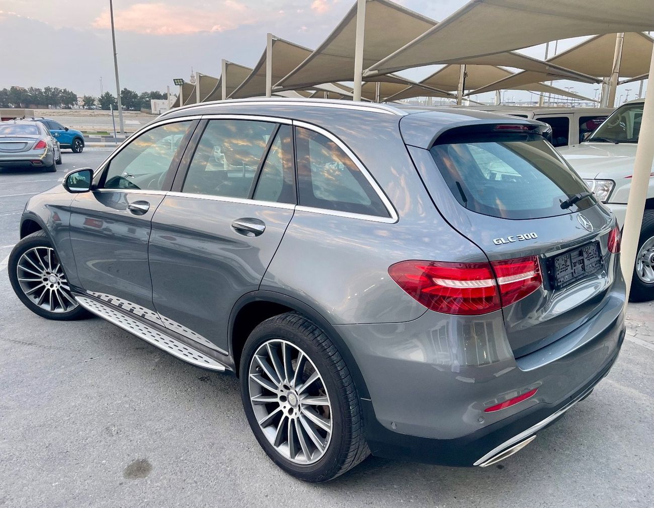 Mercedes-Benz GLC 300 4MATIC 2.0L