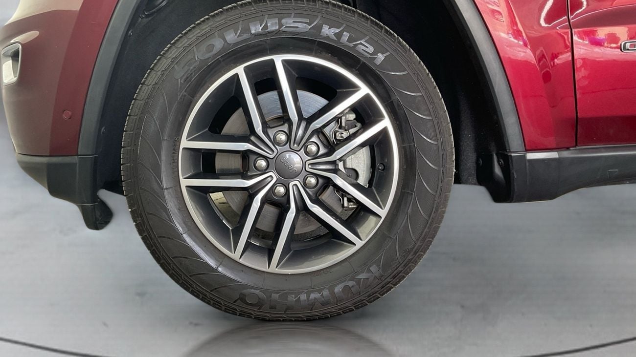 جيب جراند شيروكي 3.6 LIMITED 4WD AUTO | شامل الضمان | 0 ﺪﻔﻋﺓ ﺃﻮﻟﻯ