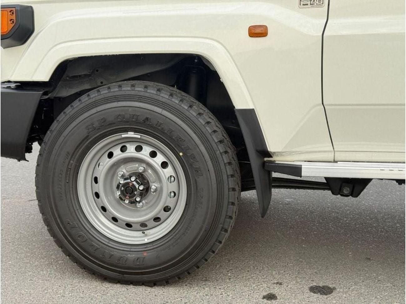 Toyota Land Cruiser 70 LX EXPORT ONLY - LC 78- 2.8L - DIESEL - MANUAL