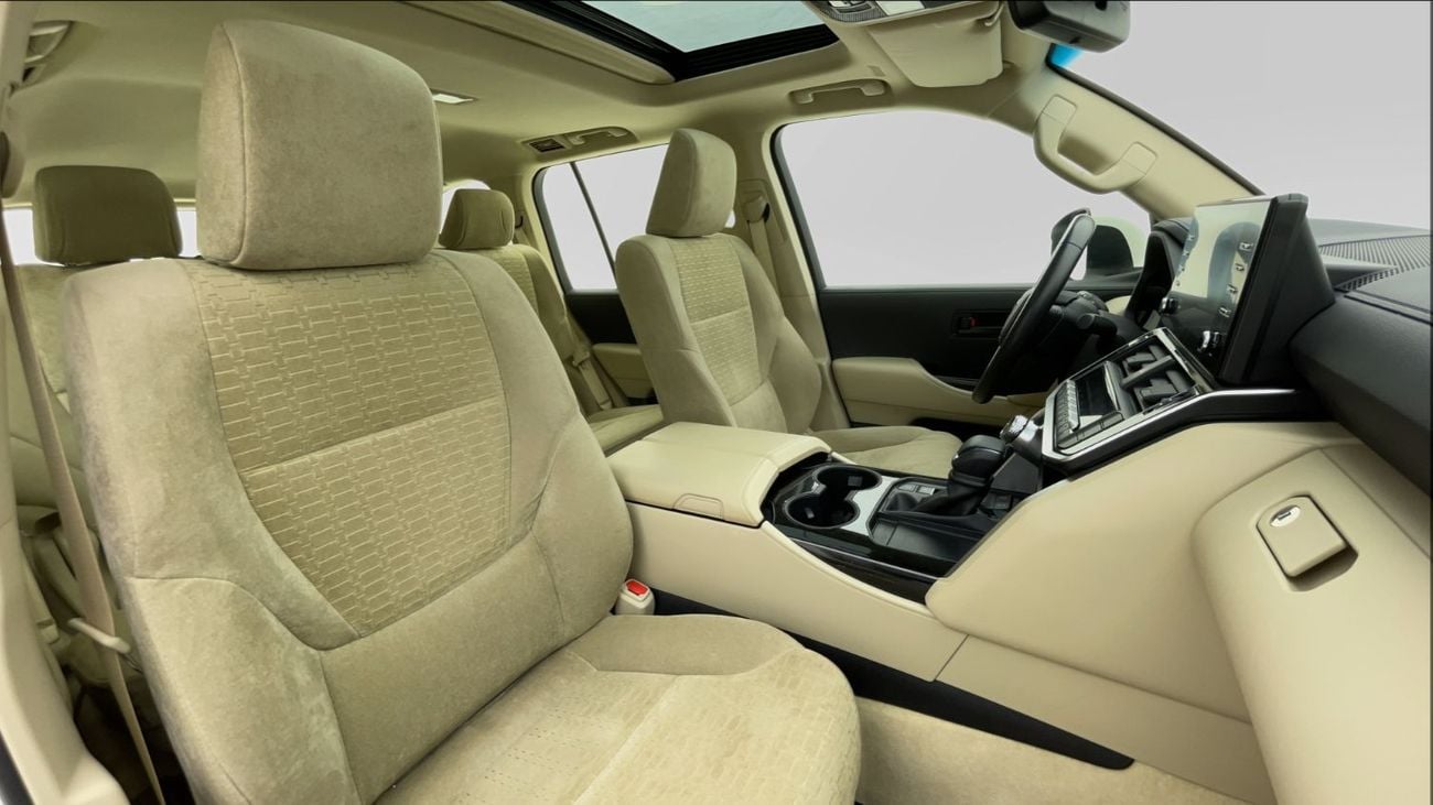 تويوتا لاند كروزر 4L 2023 | 0 DP | 2795/Month | 30 Day Return | Service History