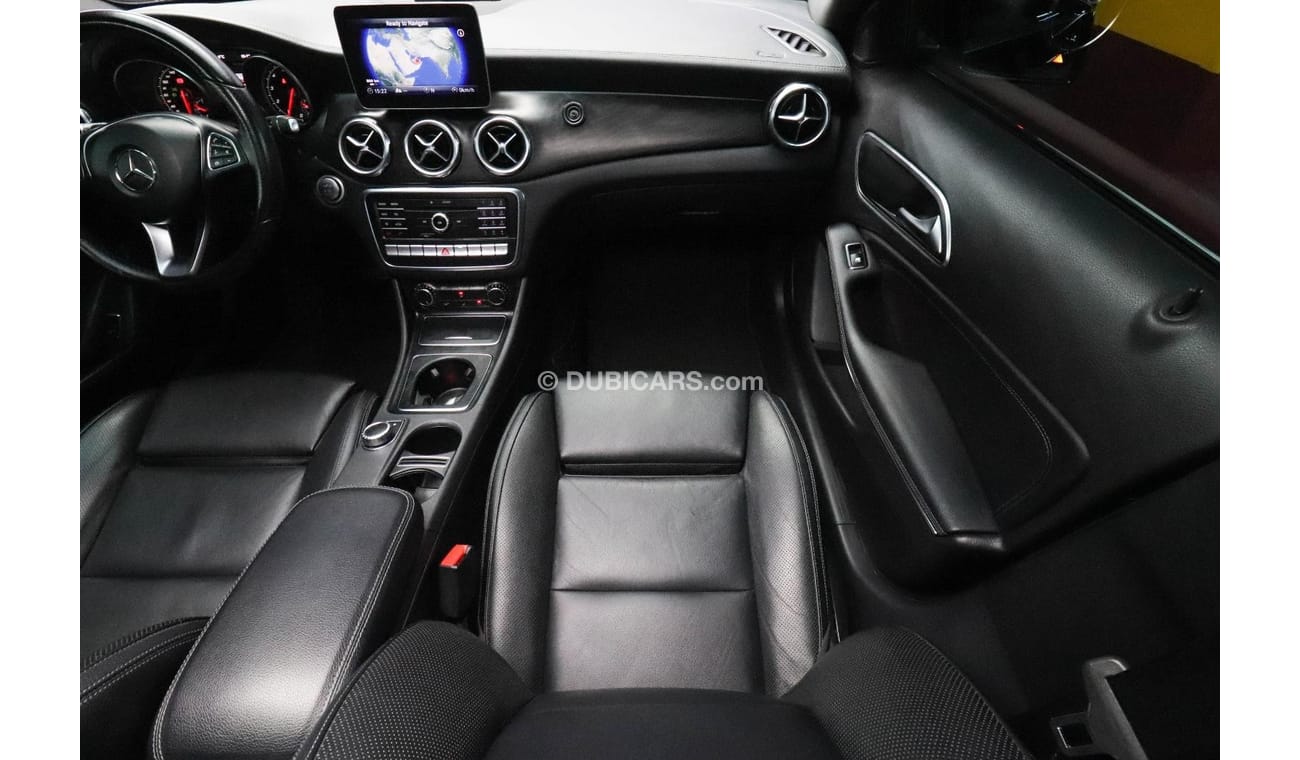 Mercedes-Benz GLA 250 X156