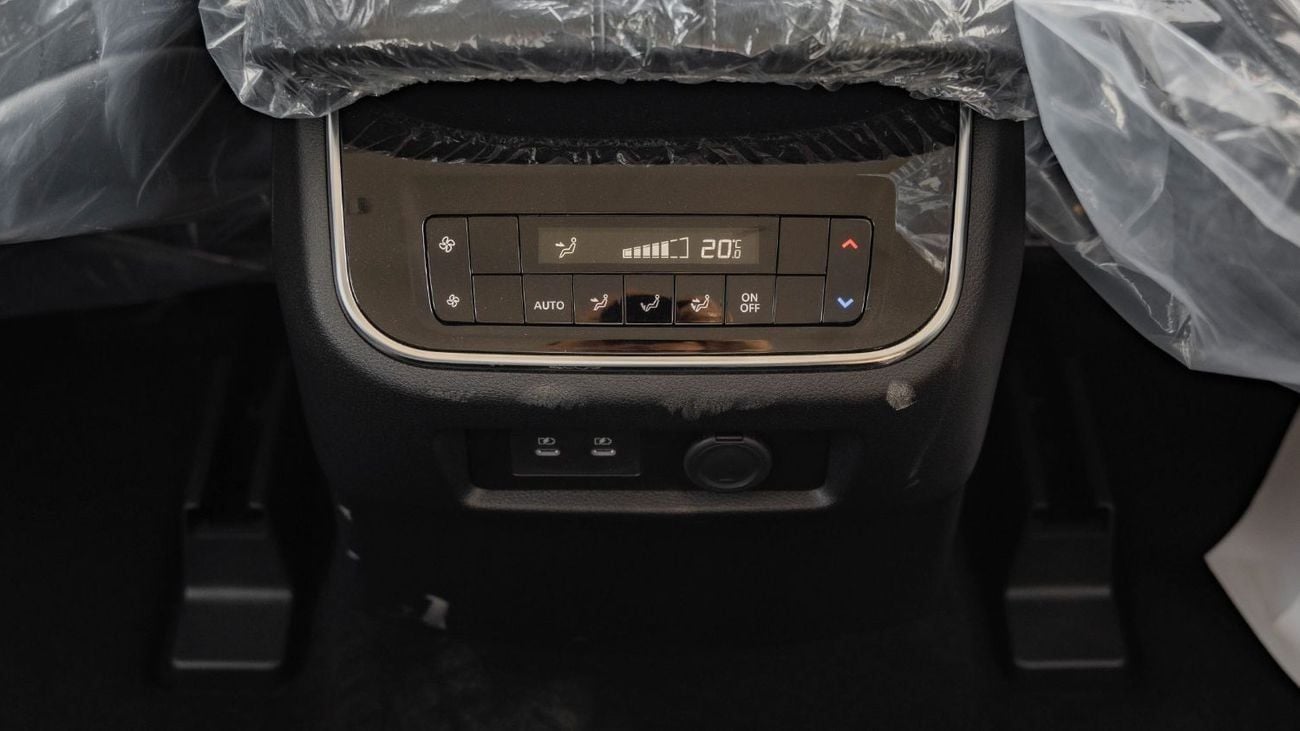 نيسان باترول 2026 Nissan Patrol XE 3.8L AT Petrol (White)