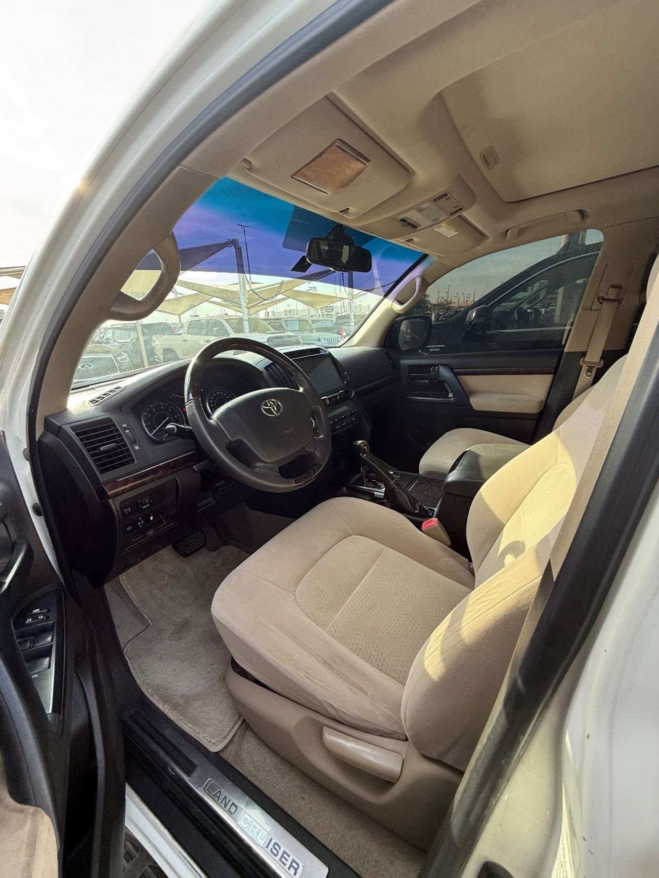 تويوتا لاند كروزر GXR 4.6L