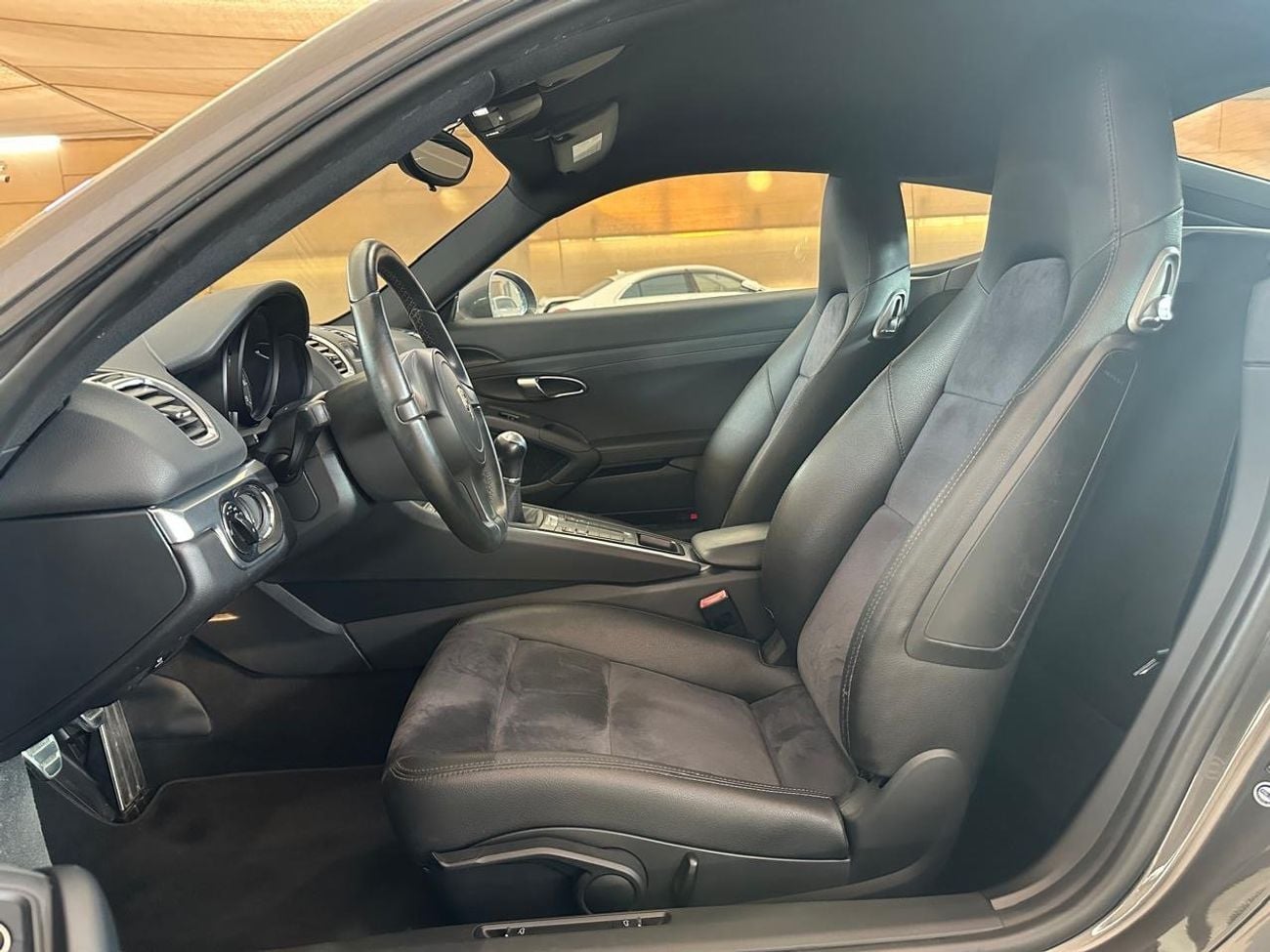 بورش كايمان PORSCHE CAYMAN S 2014 | MANUAL TRANSMISSION! | LOW MILEAGE | 19-INCH RIMS