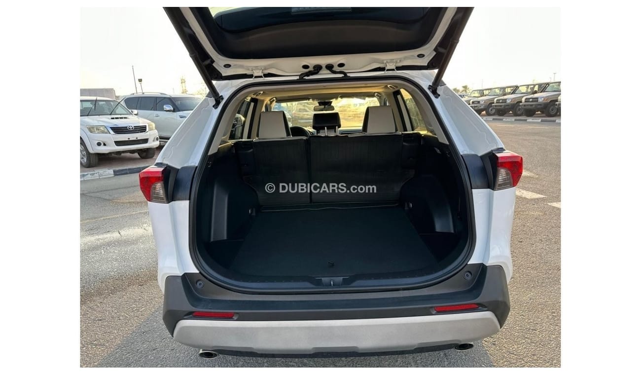 Toyota RAV4 2021 Toyota RAV4 XLE full option