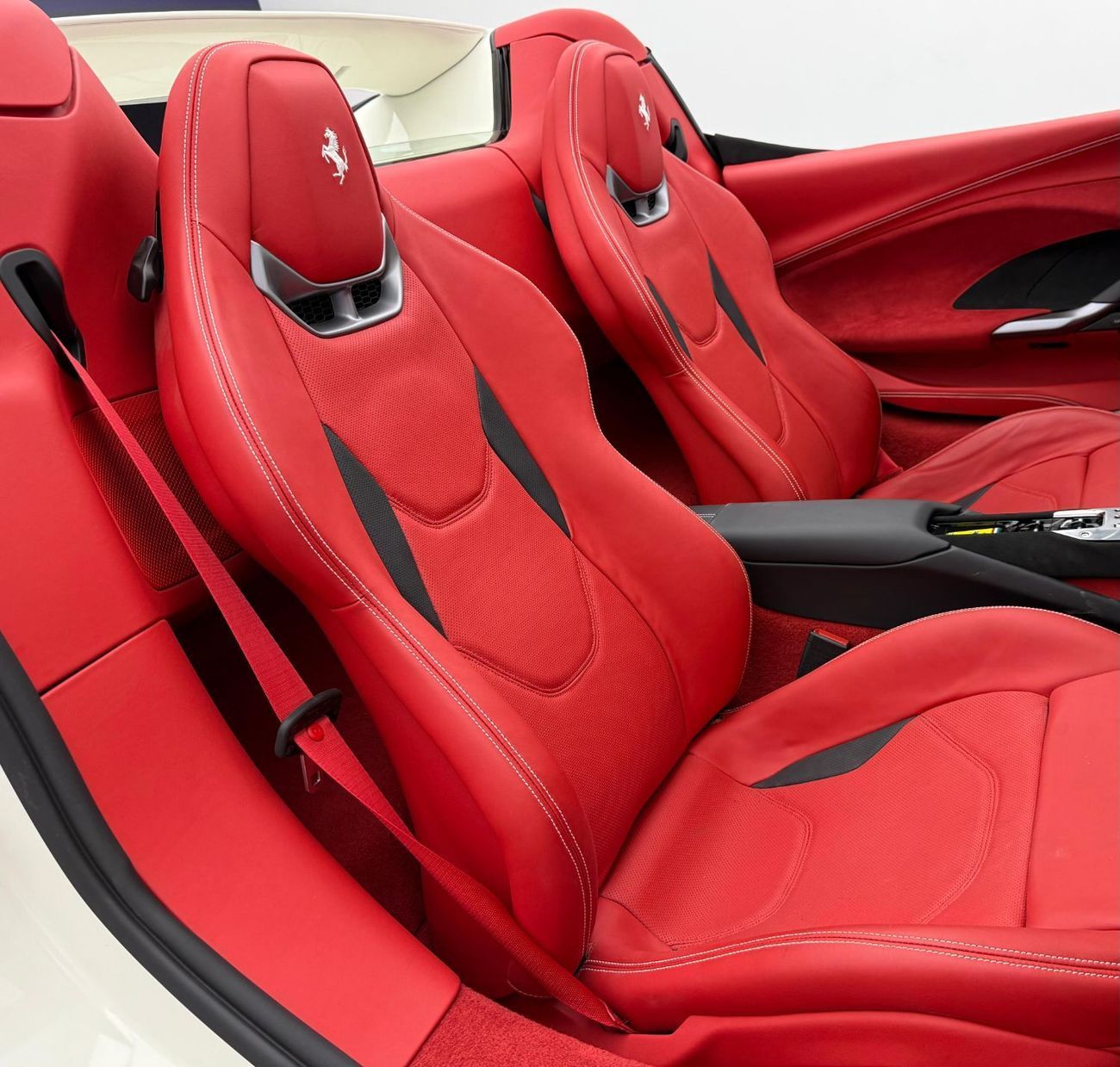 Ferrari 296 GTS 2025 Ferrari 296 GTS, 7 Years Ferrari Service Pack, Delivery Km, Fully Loaded, Japanese