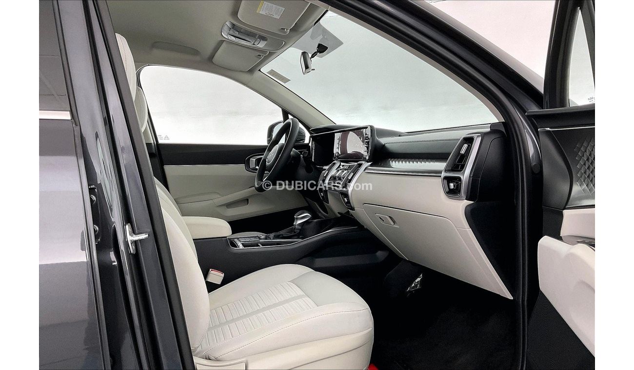 كيا سورينتو LX | سنة ضمان مجانية | 0 دفعة أولى | سياسة الإعادة بعد 7 أيام