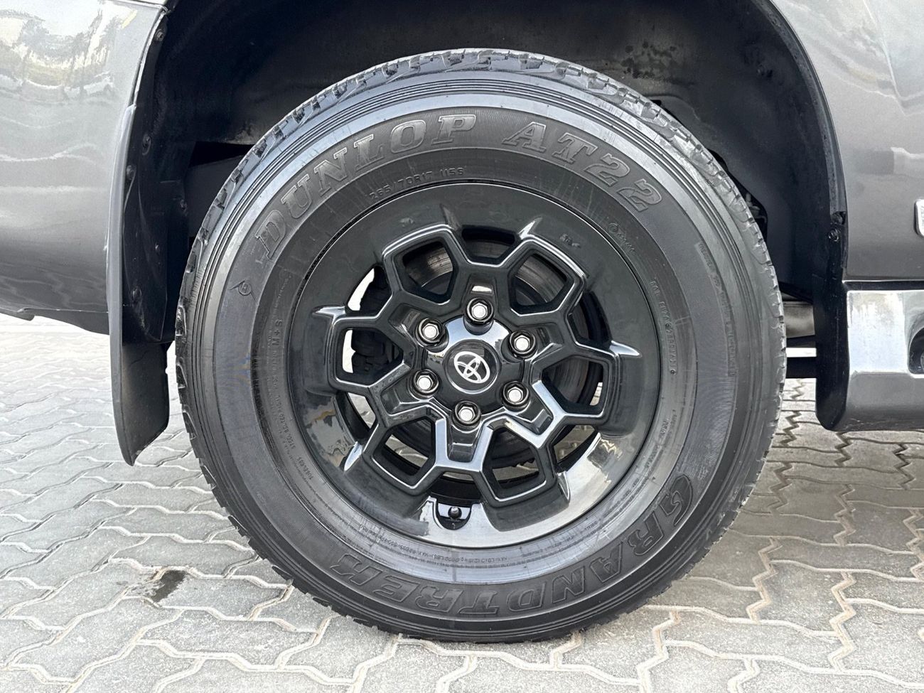 تويوتا برادو VX Right Hand Side Drive