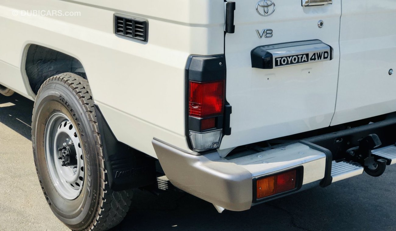 تويوتا لاند كروزر 70 3-DOORS 4.5L DIESEL 2023