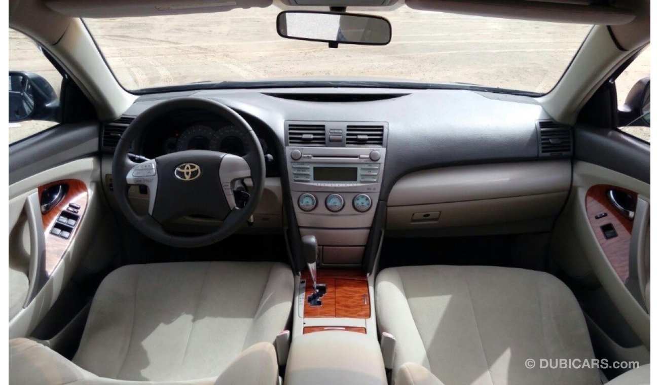 Toyota Camry GLX GCC