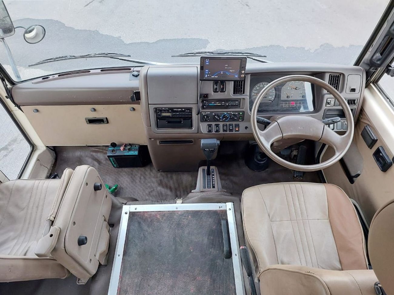 نيسان سيفيليان NISSAN CIVILIAN BUS RHD 1998 MODEL 4.1 L DIESEL AUTOMATIC(PM02455)