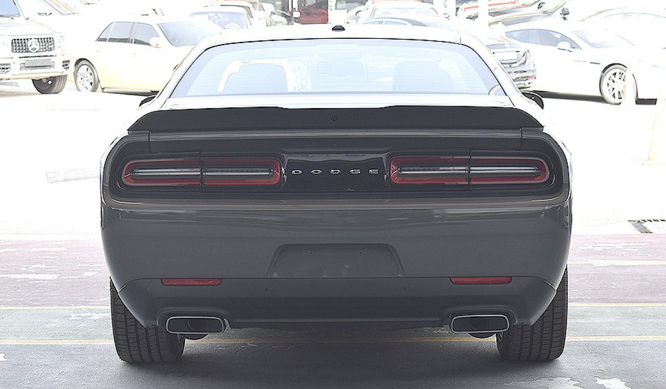 Dodge Challenger Scatpack Shaker 2019, 392 HEMI, 6.4-V8 GCC, 0km with 3 Years or 100,000km Warranty