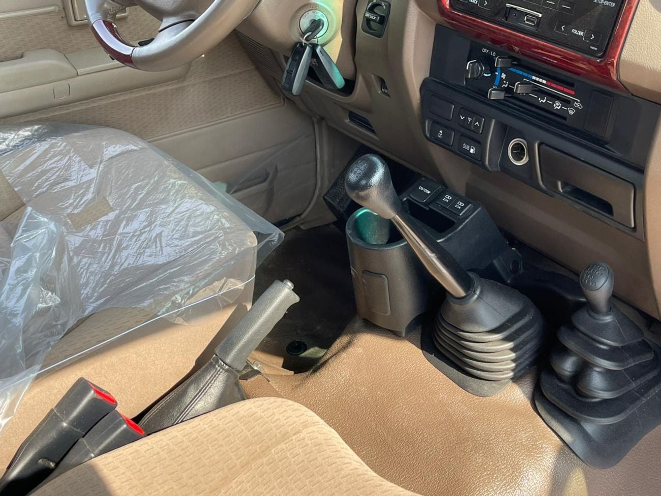 Toyota Land Cruiser Pick Up Std 4.0L Single Cab Utility 4WD Toyota LC DC MT Petrol 2021 diff 4.0L 4WD GREEN