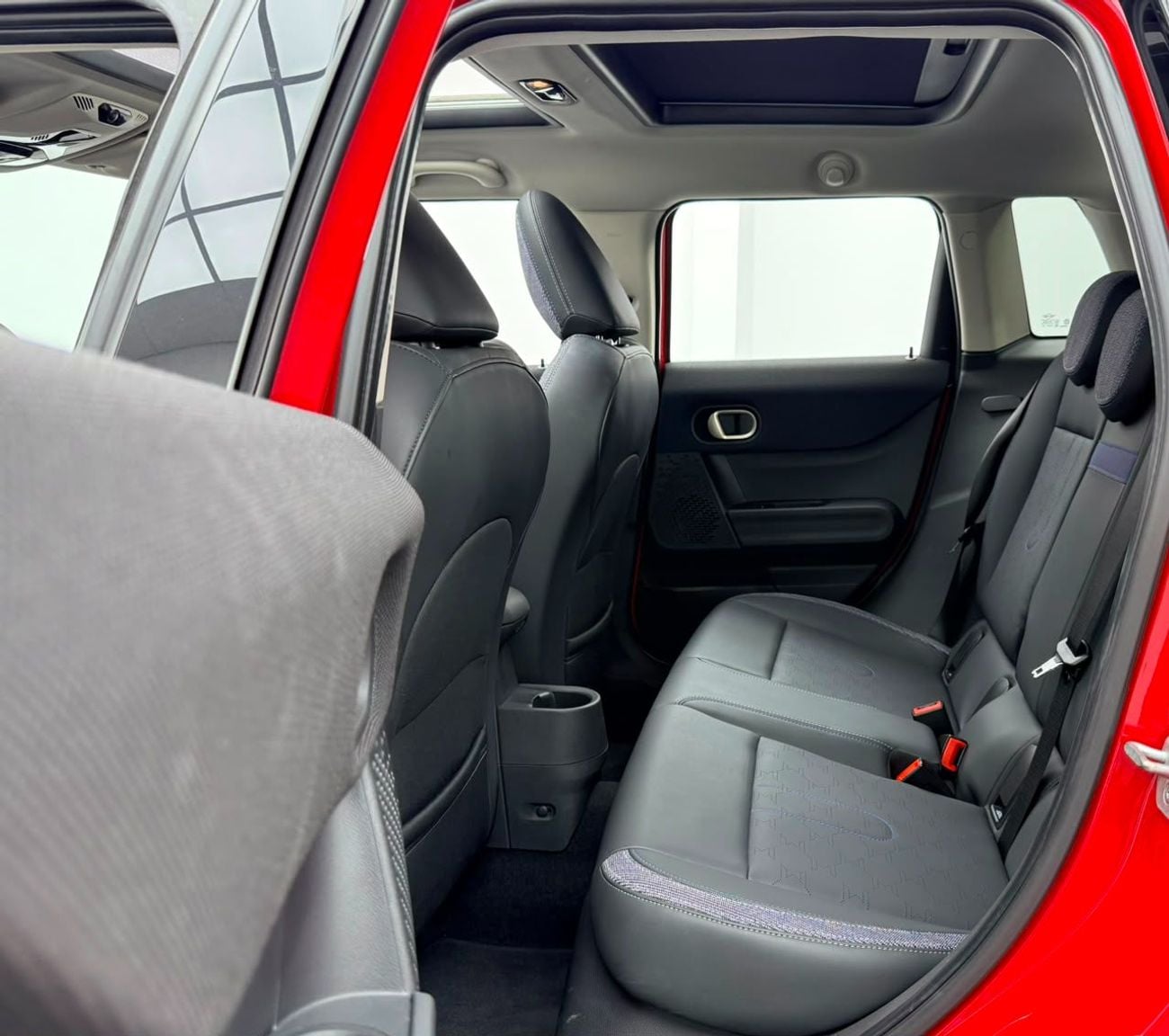 Mini Cooper C 2025 MINI Cooper C, 2027 MINI Warranty + Service Pack, Full MINI Service History, GCC