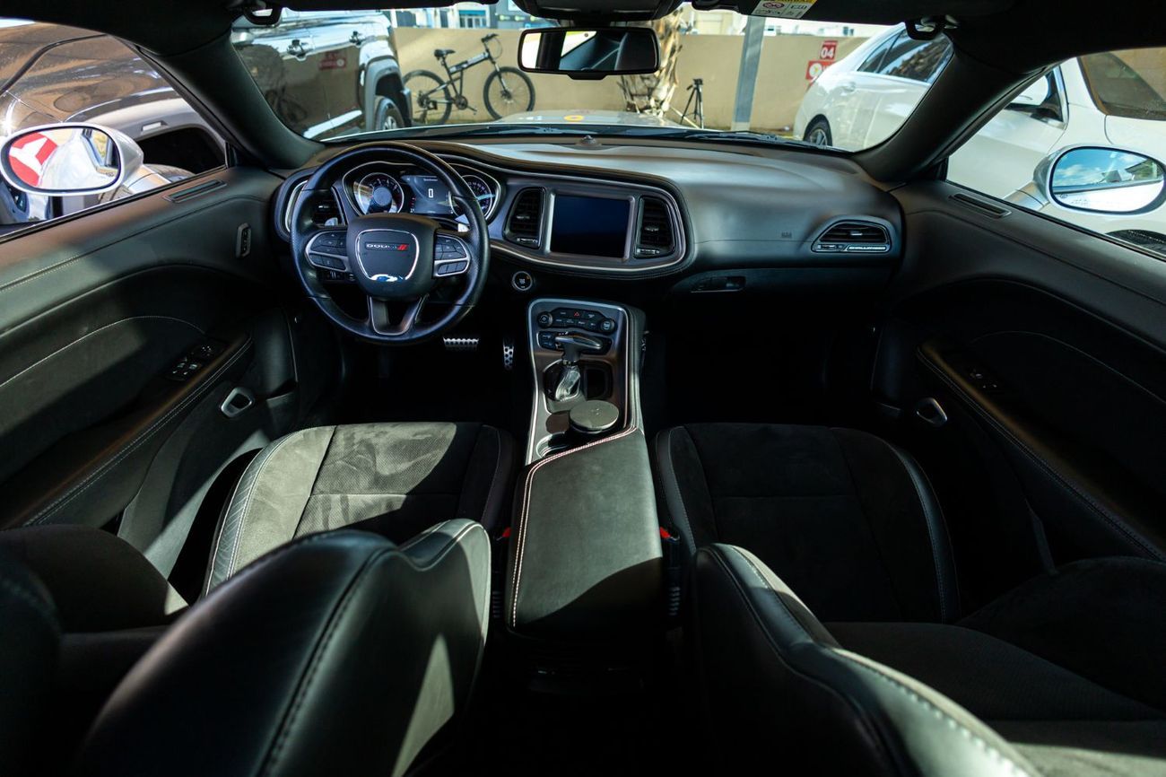 Dodge Challenger R/T 5.7L (370 HP)