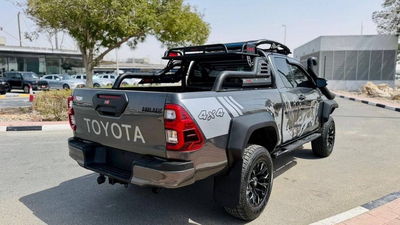 Toyota Hilux 2018| 2.8L DIESEL ENGINE | MT | RHD | HEAVY BULL BAR | AIR SNORKEL | DUAL BULL BAR ANTENNA | BONNET