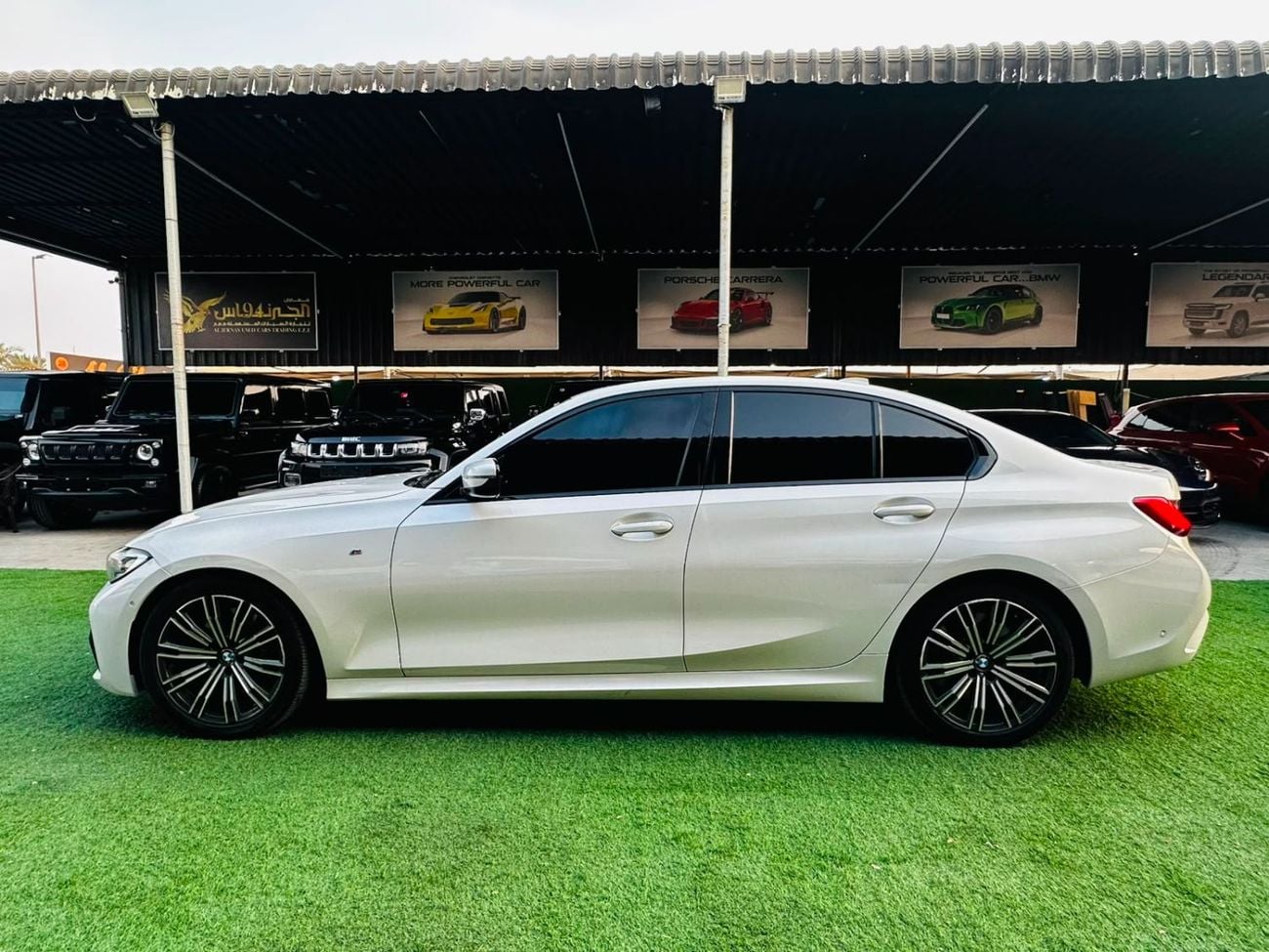 بي أم دبليو 330i M SPORT PREMIUM
