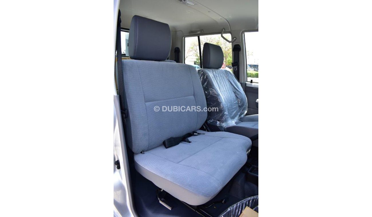 Toyota Land Cruiser Pick Up 79 Double Cab Pickup Limited V8 4.5l Turbo Diesel 4wd Manual Transmission