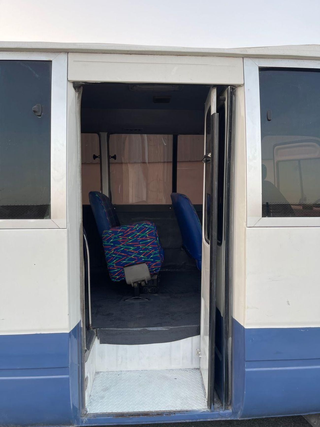 Toyota Coaster EXCELLENT CONDITION | 3.7L DIESEL | LHD | MANUAL | 30 SEATERS