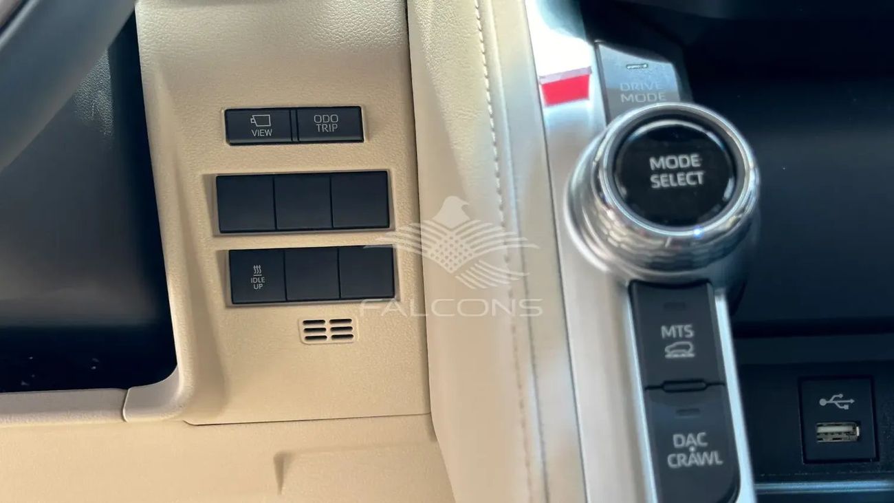 تويوتا لاند كروزر Toyota/LC300 3.3L VX TURBO 10 AT