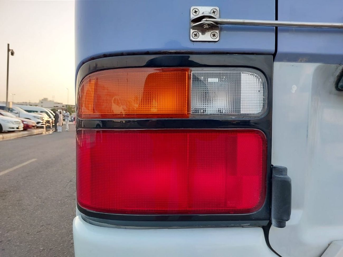 Toyota Coaster TOYOTA COASTER BUS RHD 1997 MODEL 4.1 L DIESEL AUTOMATIC(PM02631)