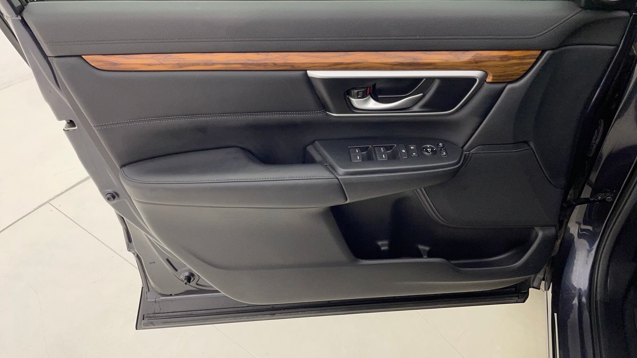 هوندا سي آر في TOURING 2.4 | بدون دفعة مقدمة | اختبار القيادة في المنزل