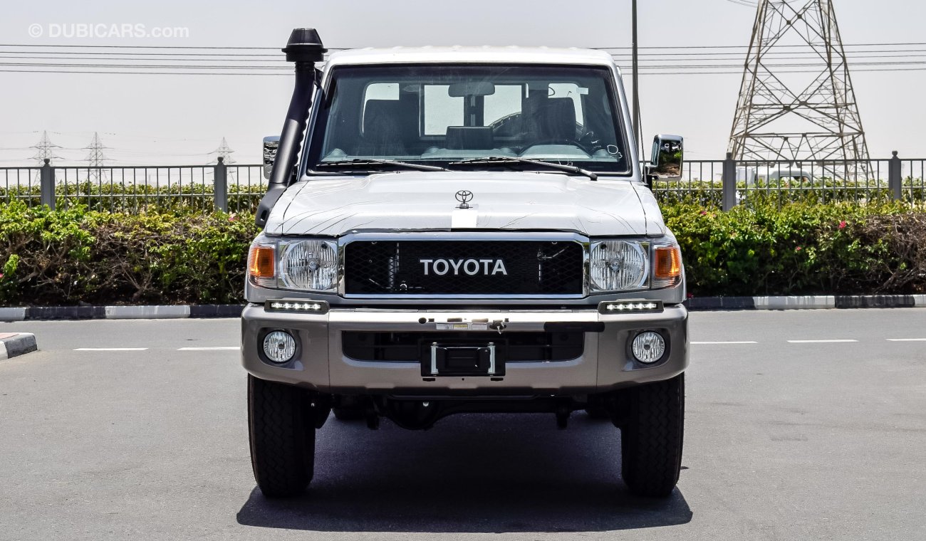 Toyota Land Cruiser Pick Up LX V6 4WD