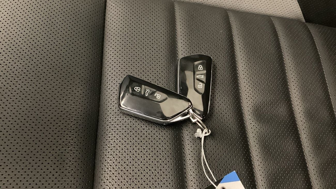 Volkswagen Golf 2.0 TSI P2 GTI | Guaranteed Warranty | 0 Down Payment