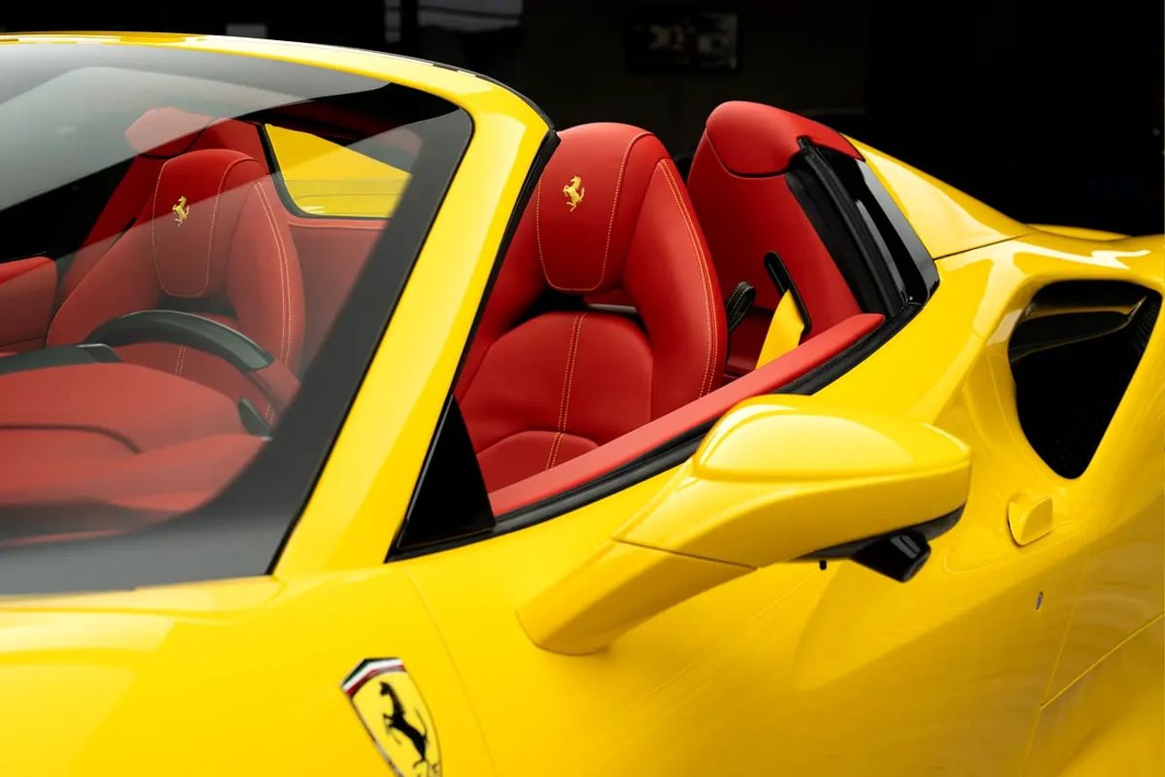 Ferrari F8 Spider FERRARI | F8 SPIDER | 2023MY | HIGHER SPECS STD