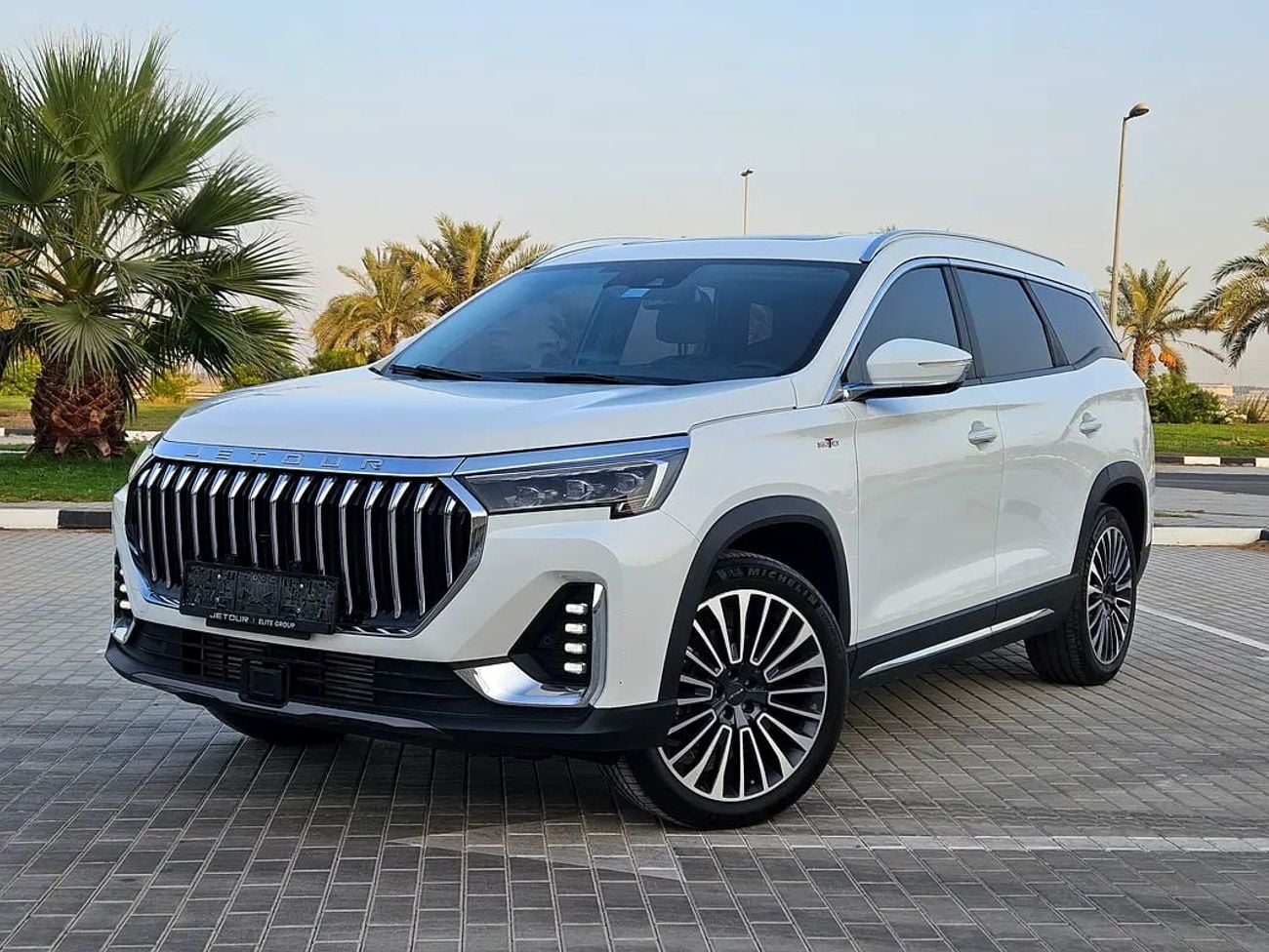 جيتور X90 بلس 2.0T Luxury | GCC Specs | Premium Condition 4 Cyliner Luxury SUV