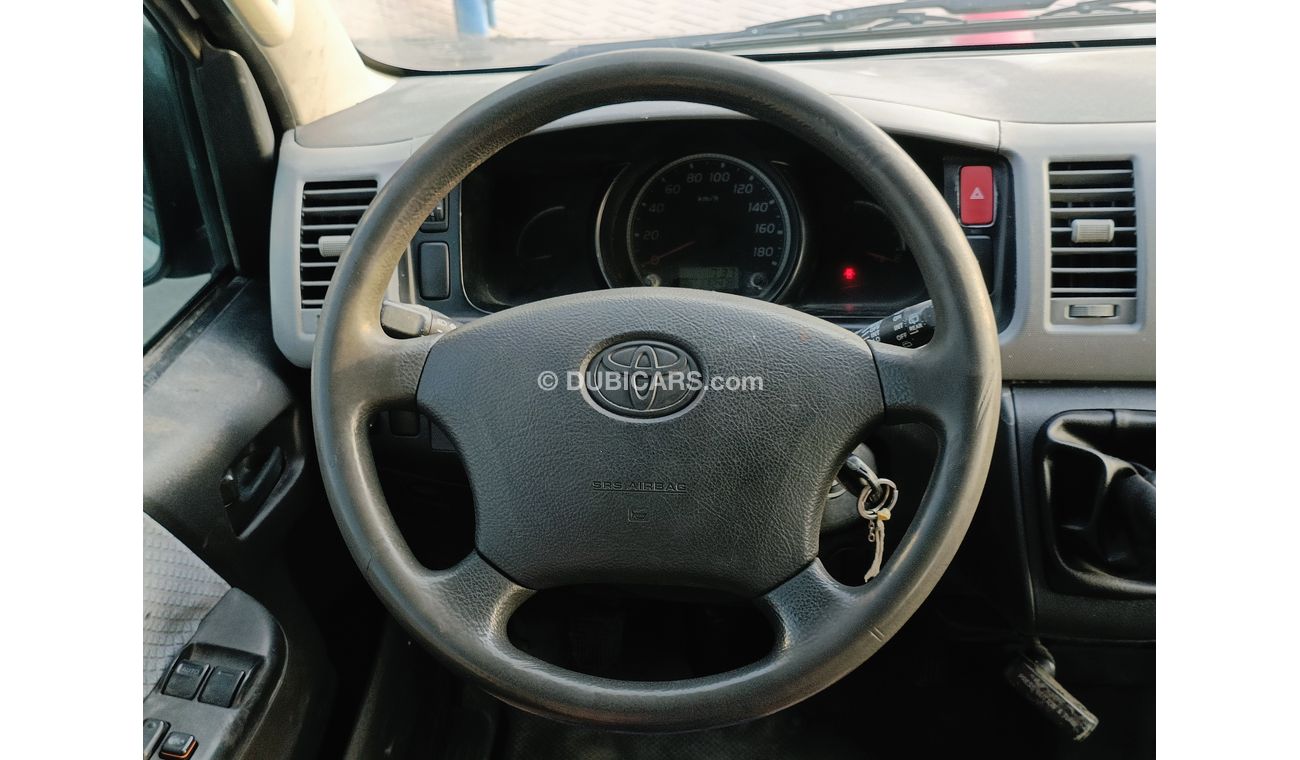 Toyota Hiace 2.7L Petrol / Manual Gear Box / Good Condition (CODE # 48022)