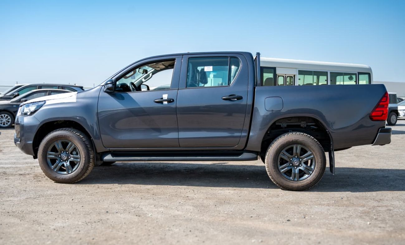 تويوتا هيلوكس 2.7L Medium Grade | Double Cabin | 4x4 | Automatic | Petrol