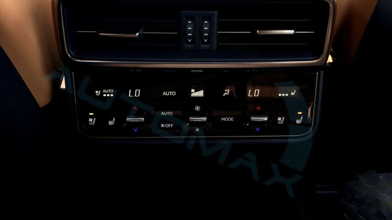 لكزس LX 600 SIGNATURE