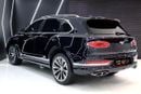 Bentley Bentayga V8, Mulliner Console Bottle Cooler, Rear Picnic Tables, Carbon Interior!!