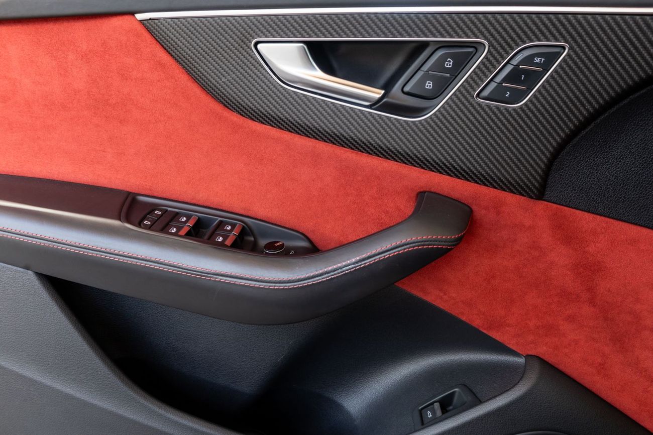 Audi RS Q8 TFSI quattro 4.0L