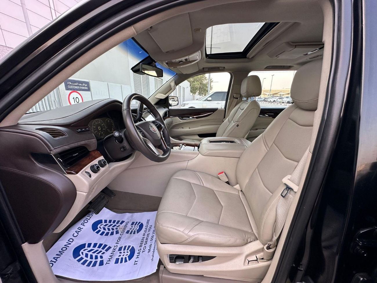 Cadillac Escalade ESCALADE ESV PLATINUM 2015 GCC FULL OPITION // PERFECT CONDITION