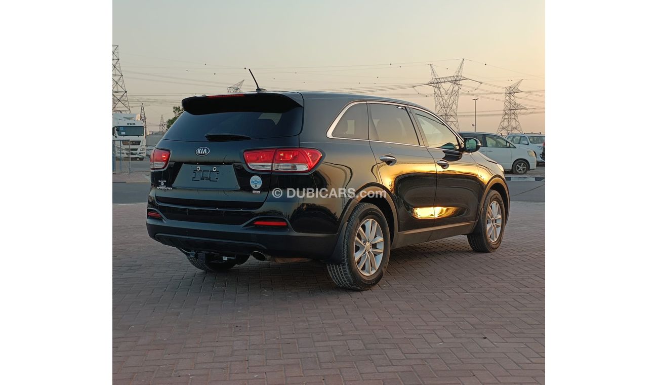 Kia Sorento V4, 2.4L, LEATHER SEATS / LOW MILEAGE   (LOT # 299872)