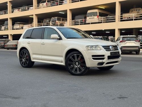 فولكس واجن طوارق فولكس فاجن طوارق W12 دفع رباعي، محرك بنزين W12، ناقل حركة أوتوماتيكي، مقاعد جلدية كاملة، مقاعد كهربا