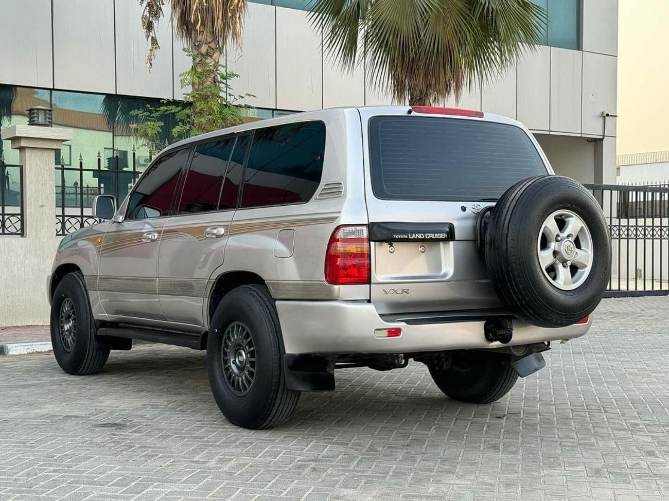 Toyota Land Cruiser تويوتا لاندكروزر VXR V8 خليجي 1999