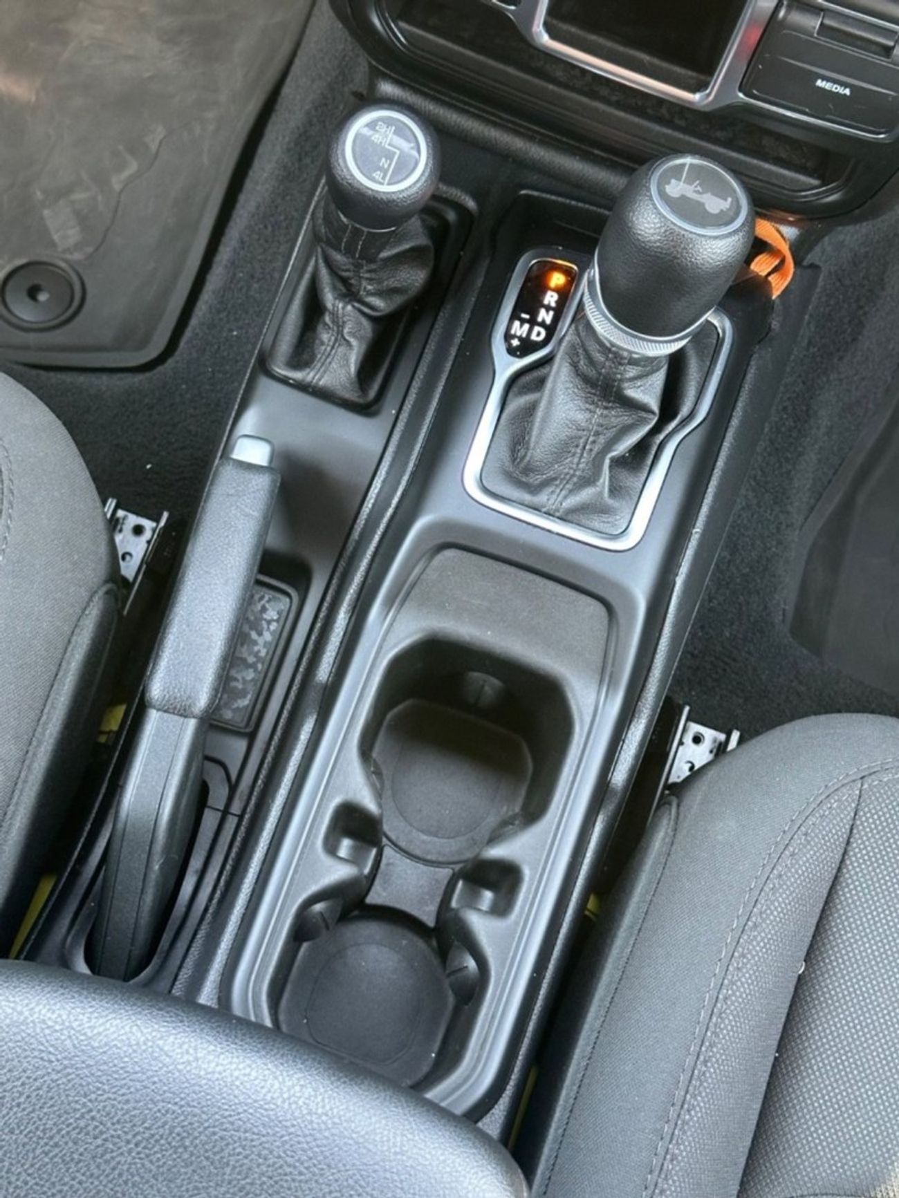 جيب رانجلر Sport 2 Door 4WD 2.0