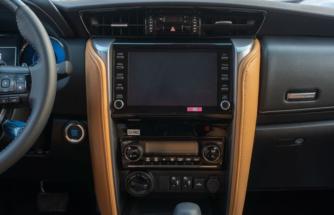 Toyota Fortuner SR5