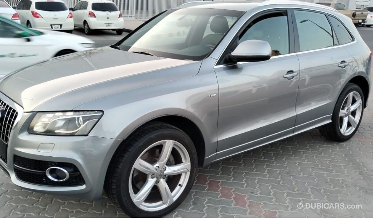 أودي Q5 2012 Audi Q5 FSI quattro S-Line (8R), 5dr SUV, 3.2L 6cyl Petrol, Automatic, All Wheel Drive