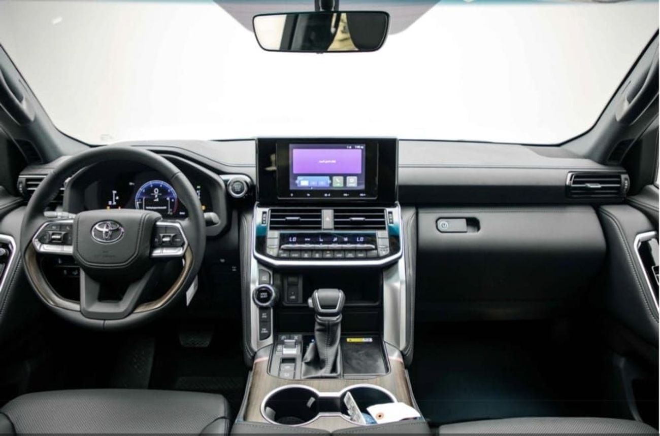 تويوتا لاند كروزر Toyota Land Cruiser GXR is a 7-seater, 4WD SUV with a 4.0L