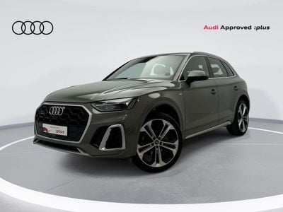 Audi Q5 45 TFSI Quattro S Line 2.0L (252 HP) Q5 S line 45 TFSI quattro 249hp (Ref# 27033)