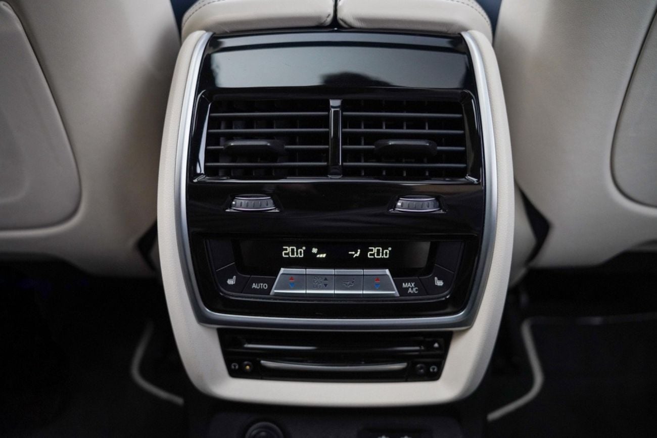 بي أم دبليو X7 XDrive50i 4.4L